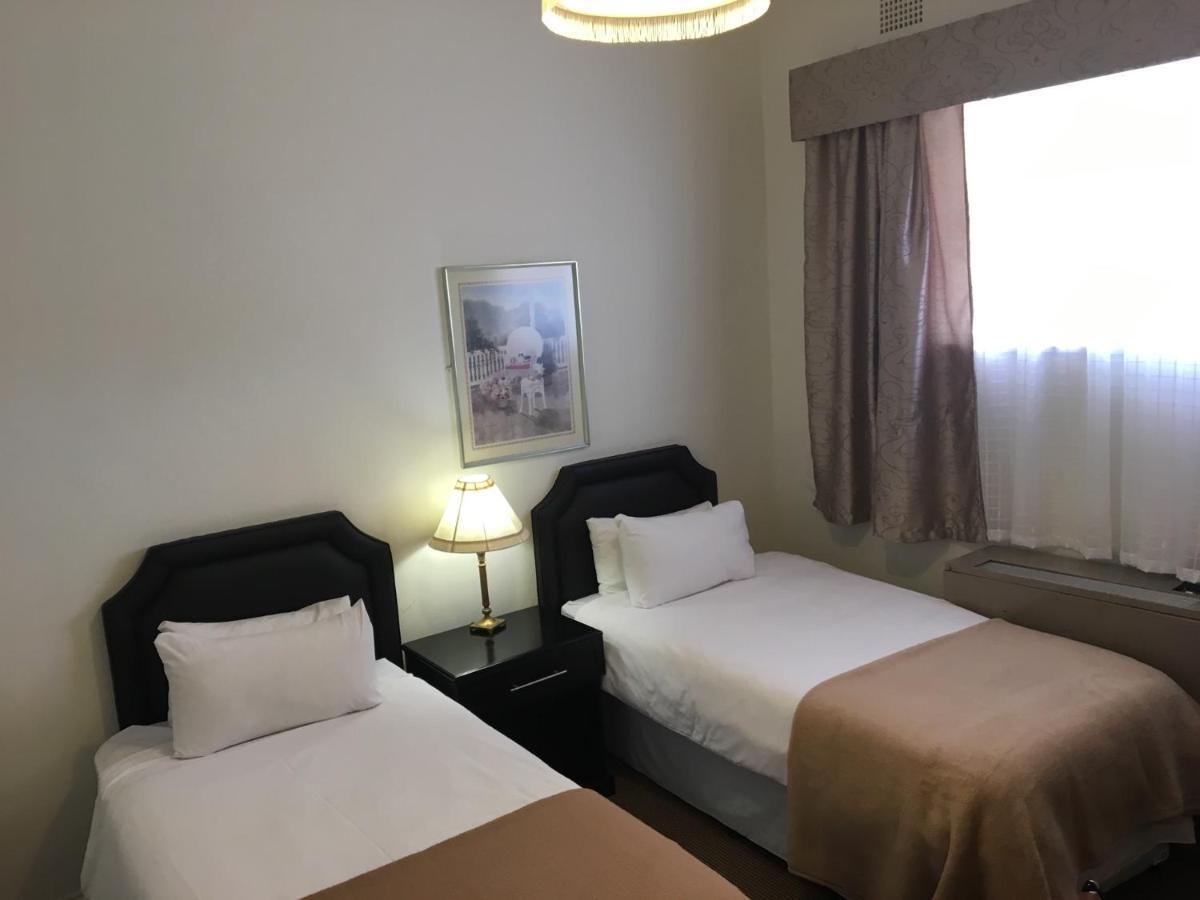 Savoy Hotel Kimberley Esterno foto